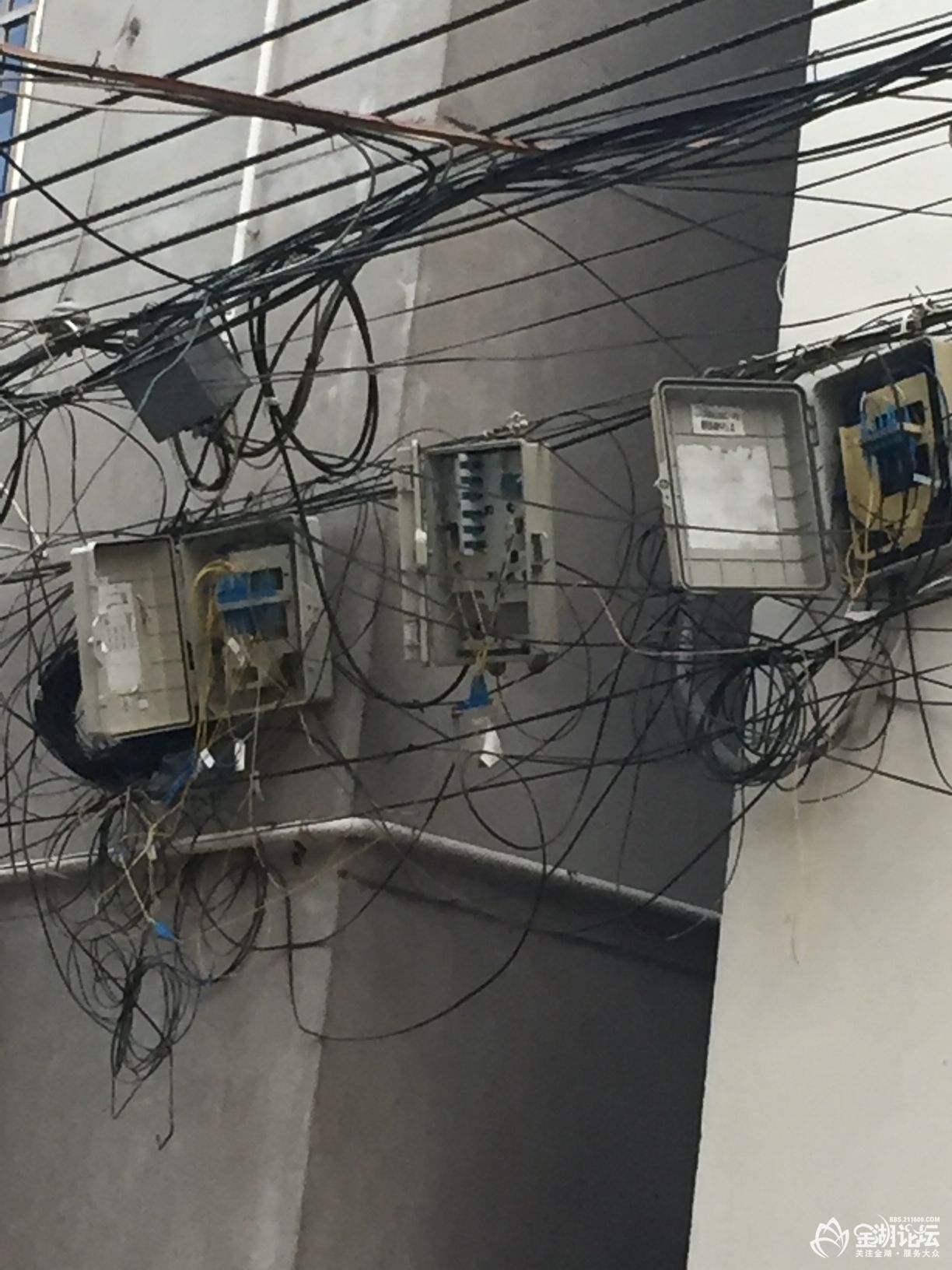 1585809353022528742.jpg